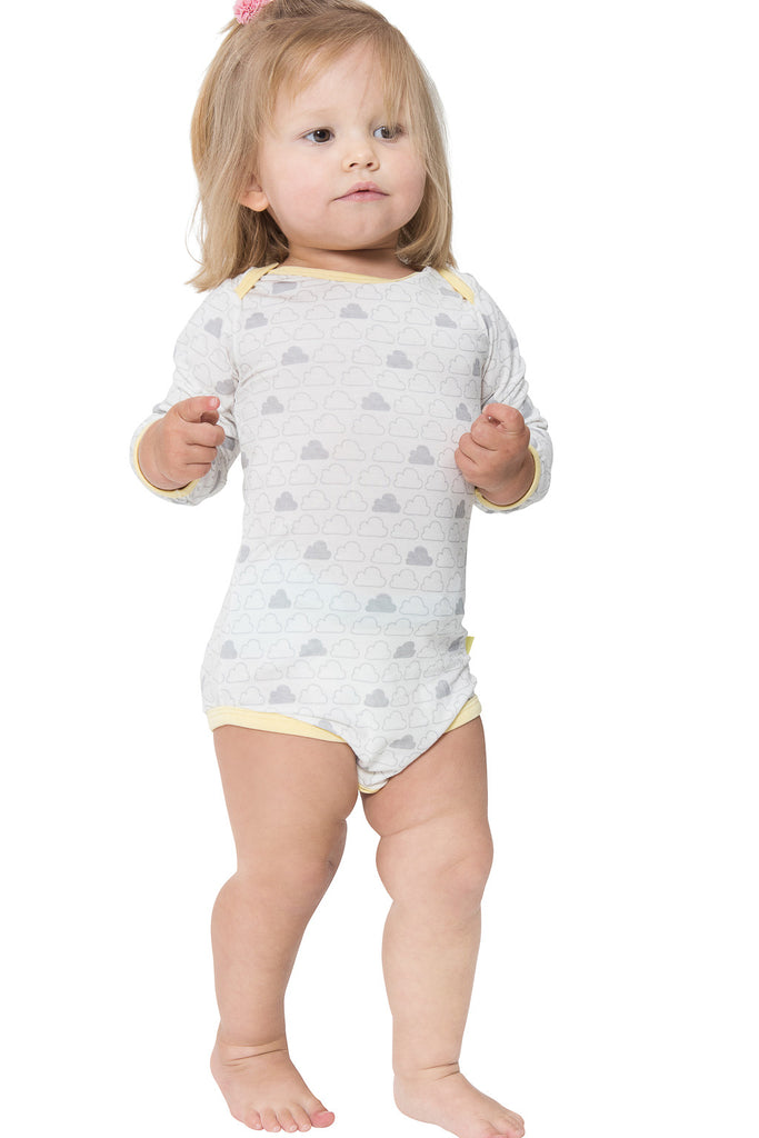 Bamboo onesie - long sleeve - Charlie's Cloud print - SNUGALICIOUS BAMBOO