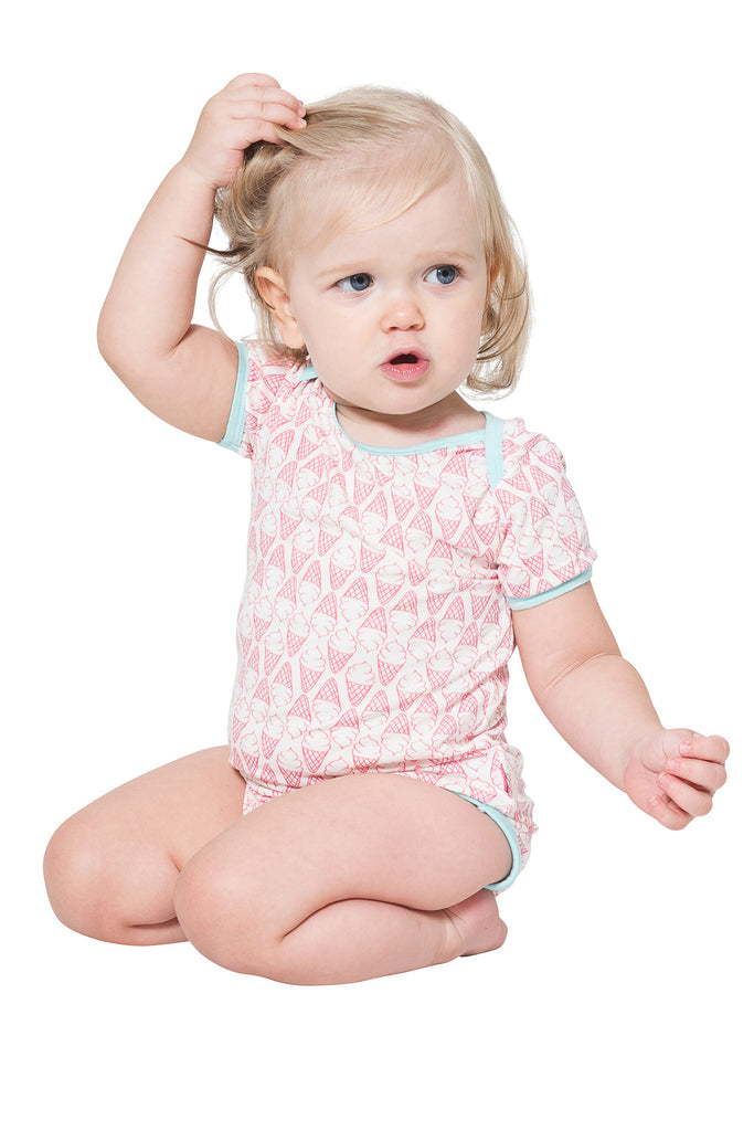 Bamboo onesie - short sleeve - Hannah's iceceam print - SNUGALICIOUS BAMBOO