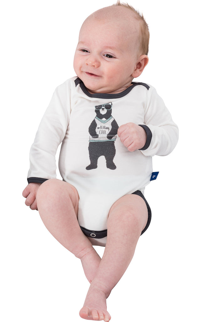 Bamboo onesie - long sleeve - Harvey's unbearably cool bear - SNUGALICIOUS BAMBOO